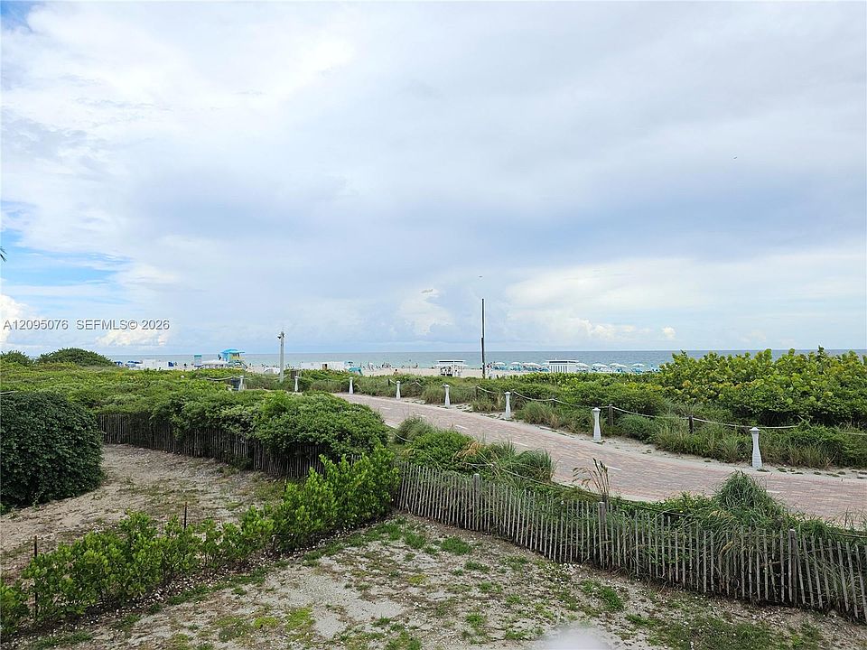 1st image of 401 Ocean Dr APT 522