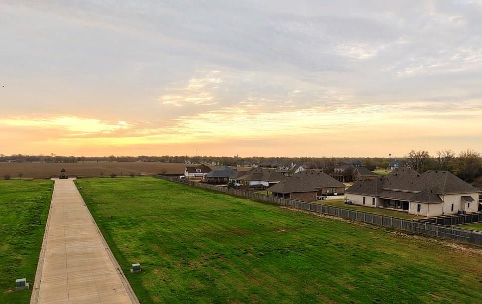 1st image of 0 Hunter Cv