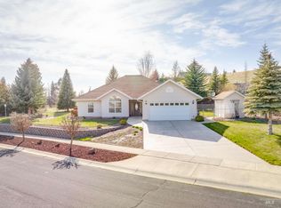941 Peachtree Dr, Moscow, ID 83843