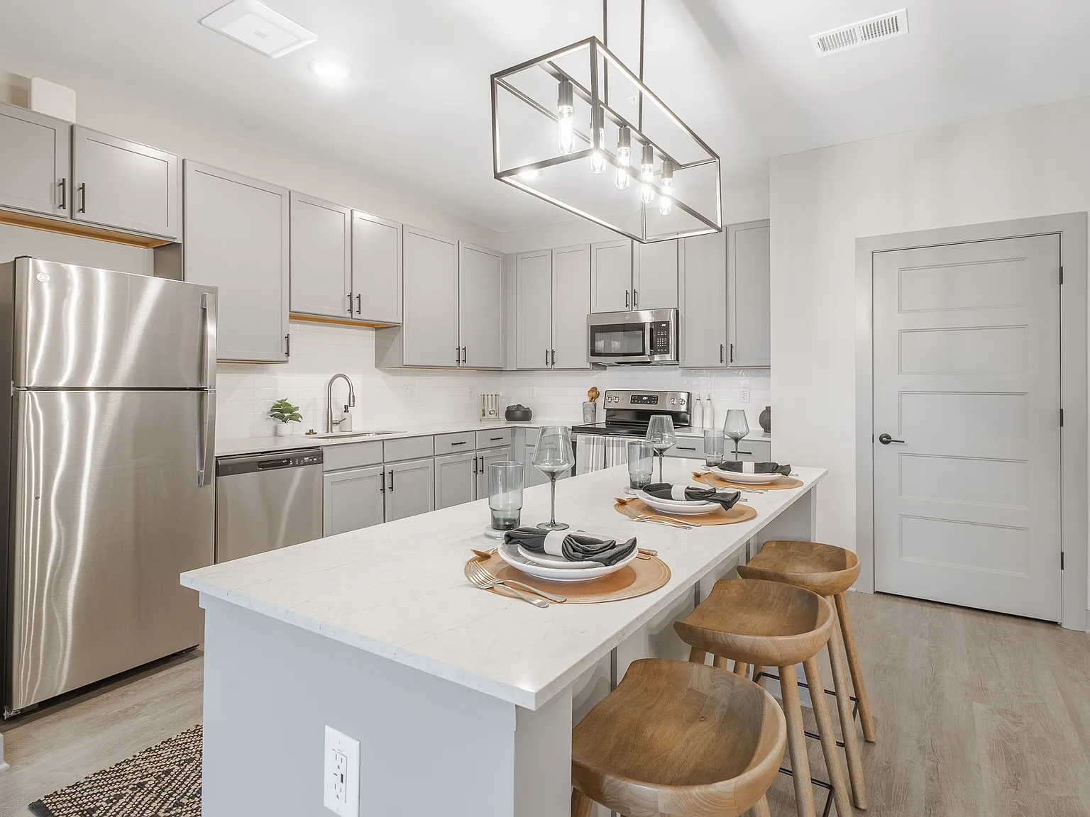 Arbour Place Apartments — Photo 1