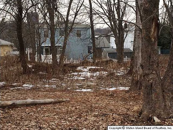 3rd image of 633 Targee St