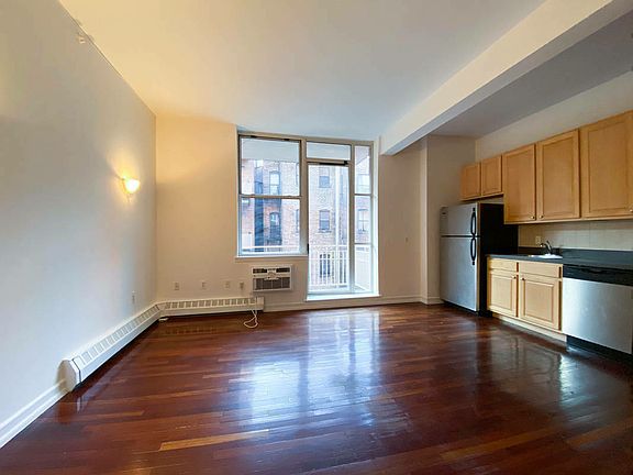 2nd image of 191 Saint Nicholas Ave #4AQ