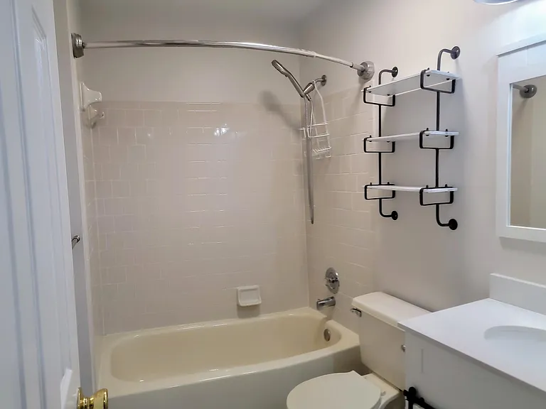 8949 Princeton Park Dr — Photo 16