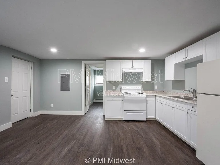 238.5 N Beville Ave — Photo 6