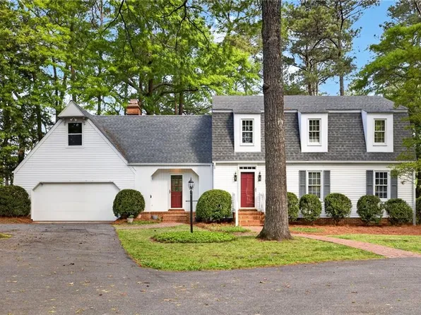 140 Holly Hill Ln, Suffolk, VA 23434