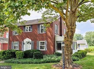 1281 E Derry Rd, Hershey, PA 17033