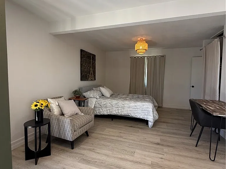 9925 Redwood Ave — Photo 22