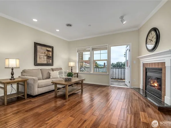1020 1st Street #304, Snohomish, WA 98290
