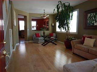 4th image of 789 Avelar St