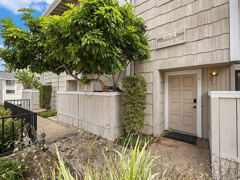 4064 Mahaila Ave #C — Photo 2