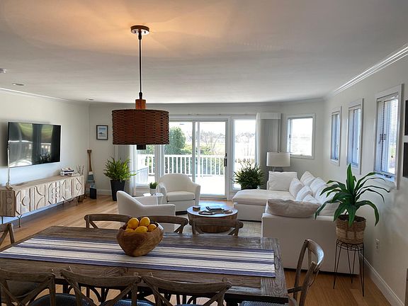 Dining and Family Rm