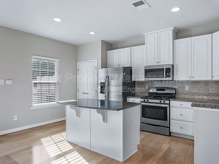 11323 Sadler Walk Ln — Photo 17