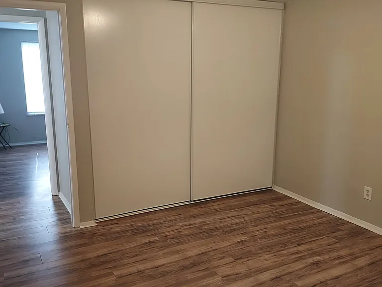 7836 Ivy Hollow Dr — Photo 10