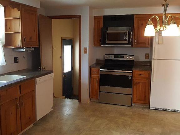 5th image of 349 Summit Blvd