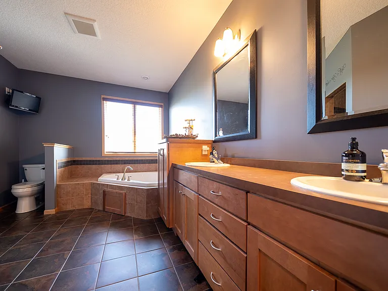 6531 Century Ln — Photo 14