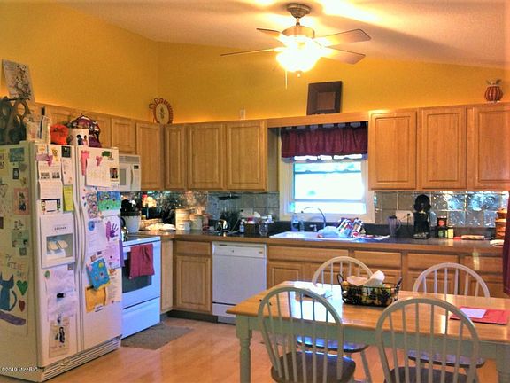 4th image of 344 Pam Dr
