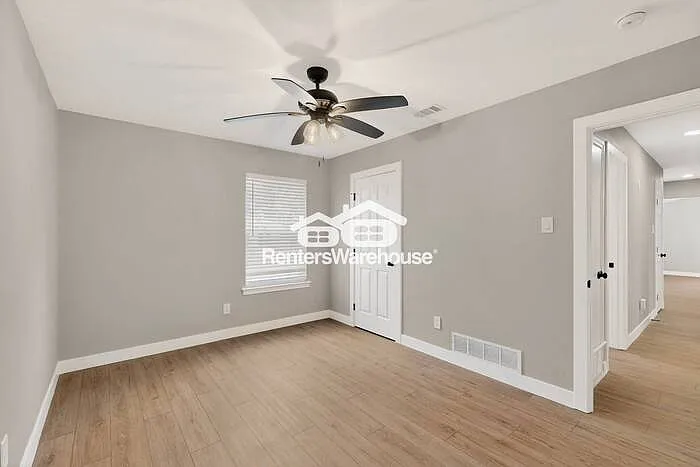 1002 Westminster Ln — Photo 32