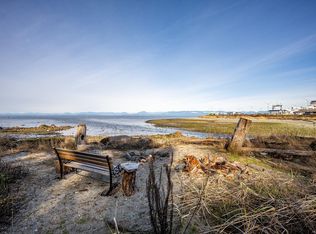 1426 Wilkinson Rd, Comox Valley, BC V9M4B3