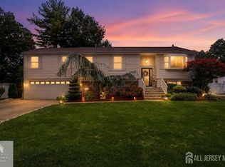 17 West Ave, Old Bridge, NJ 08857
