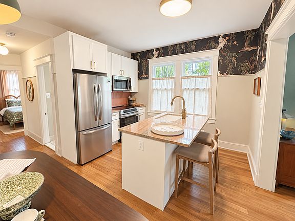 3rd image of 4221 31st St #B