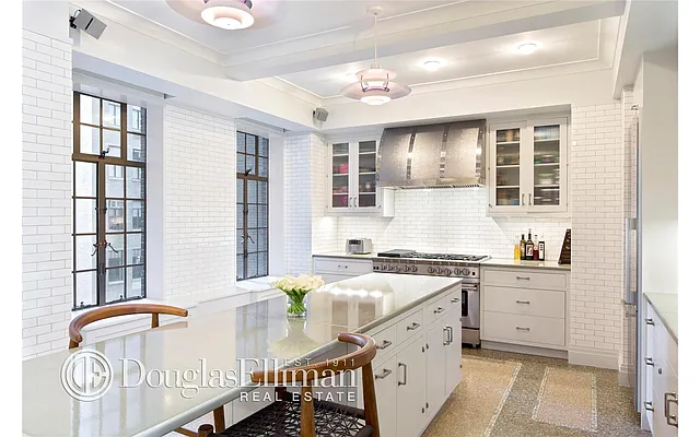Sold by Douglas Elliman | media 19