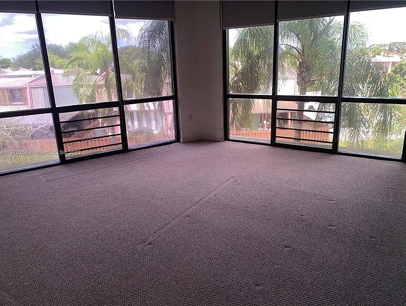 1st image of 13951 Kendale Lakes Cir #304A