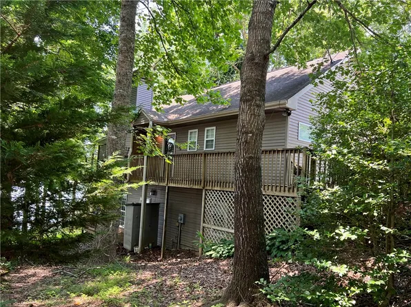 253 Jumping Branch Rd, Tamassee, SC 29686