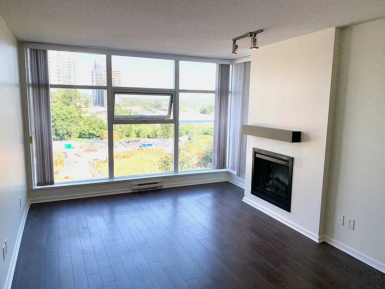 2289 Yukon Cres #1105 — Photo 7