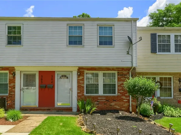 304 Hickory Cir, Canonsburg, PA 15317