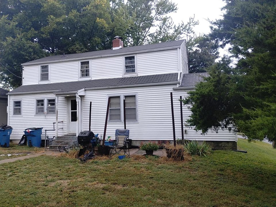 2nd image of 604 N Green St