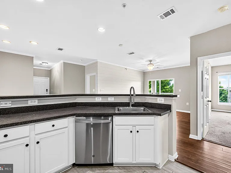 13386 Connor Dr #M — Photo 17