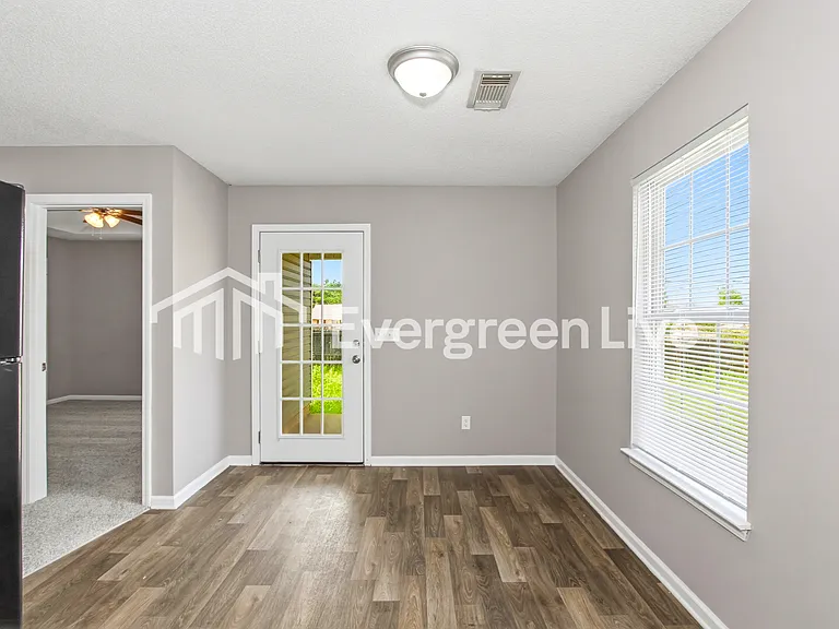 15988 Stone Ridge Cir — Photo 5