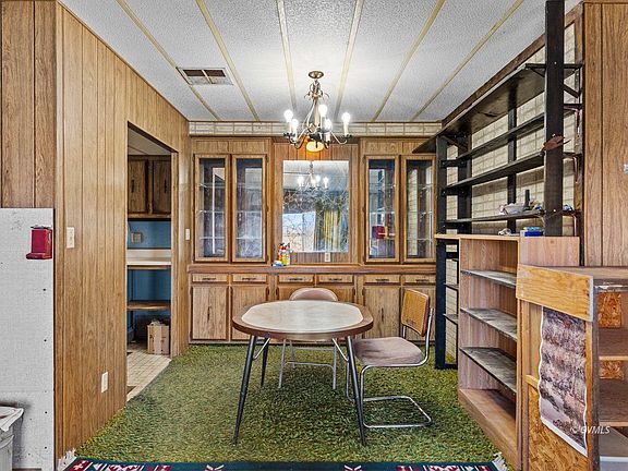 4th image of 581 Franklin Rd