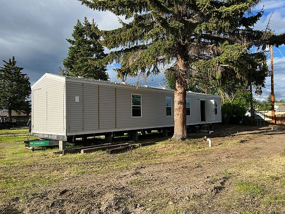 2nd image of 1232 W Babcock St Trailer 3