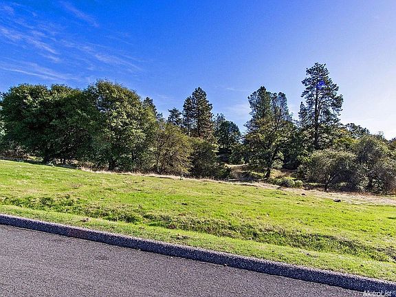 3rd image of 2705 Winding Creek Ln