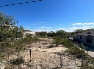 909 E Bowie St, Del Rio, TX 78840