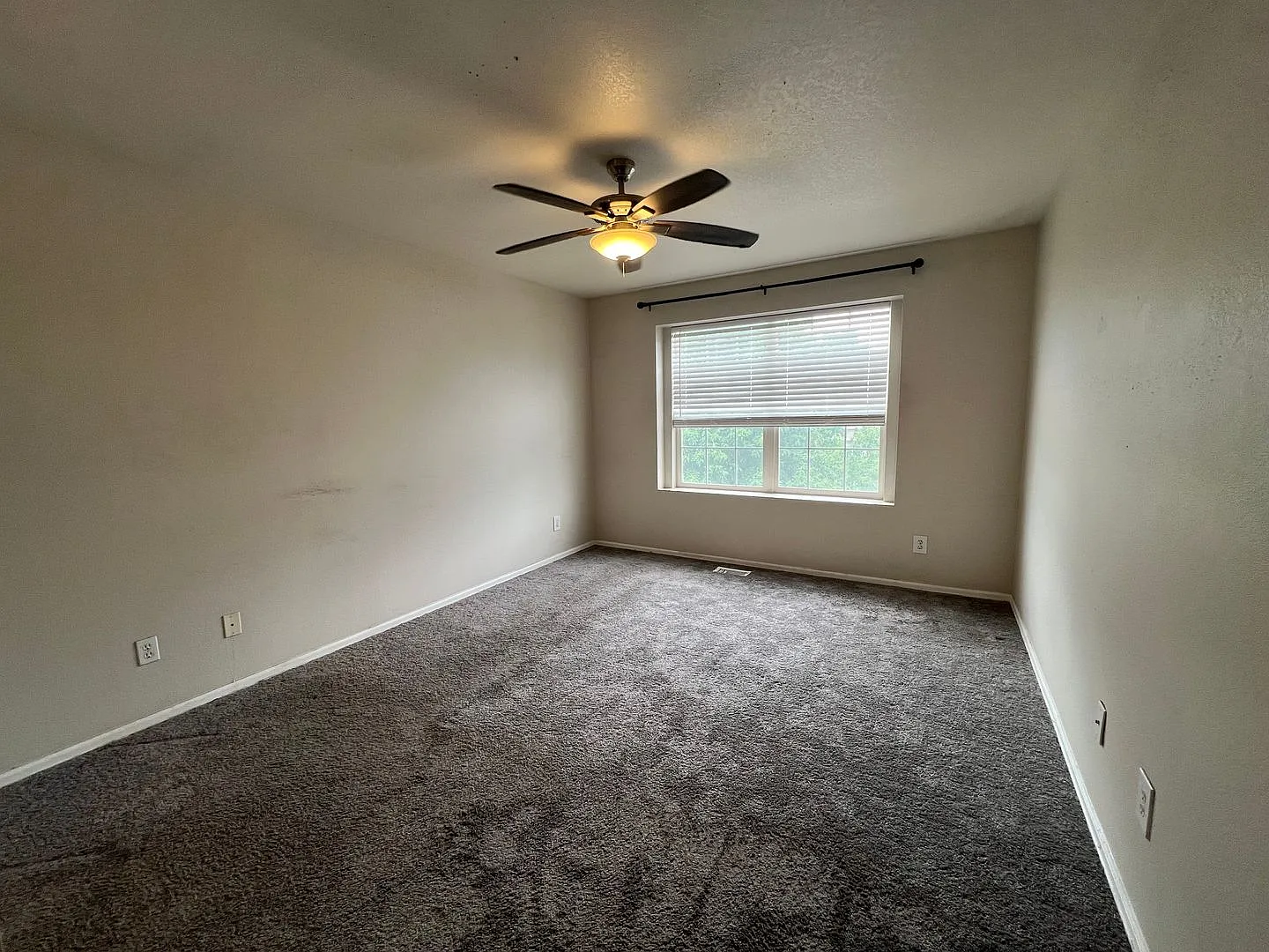 3 Bedrooms 2.5 Bedroom Townhome in Quail Run Coming Soon! **Move-In Special** — Photo 2