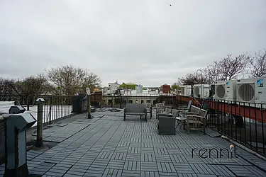 Rented by Rennit Inc.