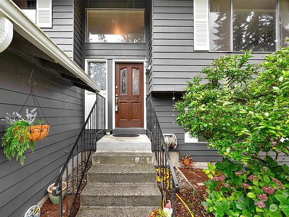 2nd image of 12812 53rd Avenue NE