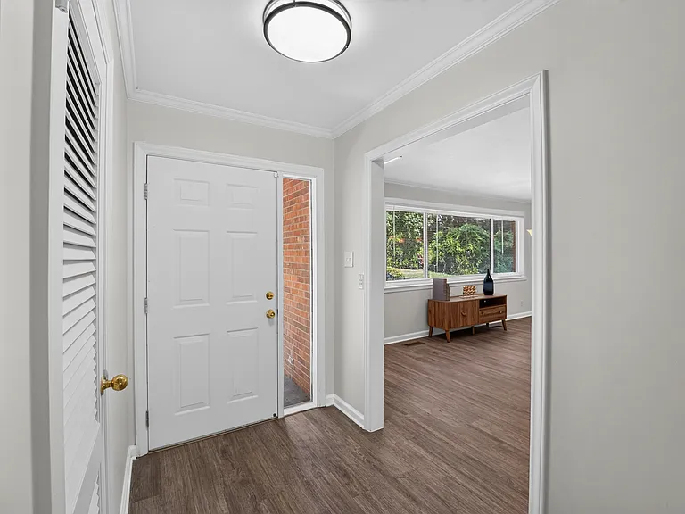 500 Emerald Pond Ln — Photo 16