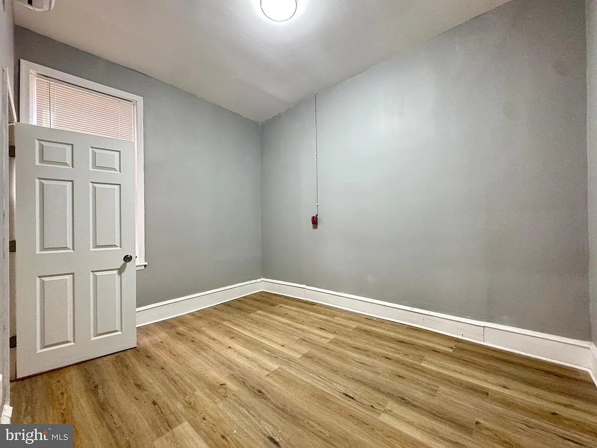 Building Photo - 249 S 44th St #2