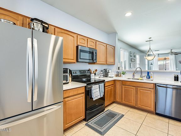 3rd image of 7417 W ST CATHERINE Avenue