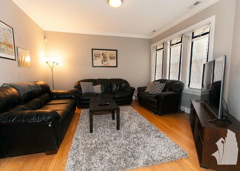 1st image of 4865 N Hermitage Ave APT 2W