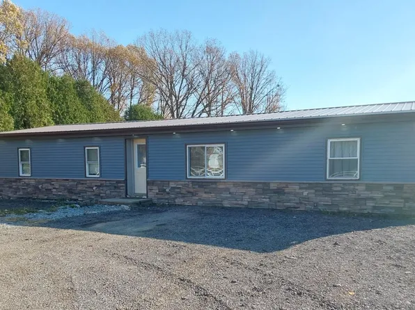 694 E 900 N, Westville, IN 46391