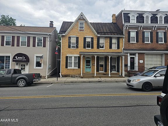 3rd image of 130 W Pitt St