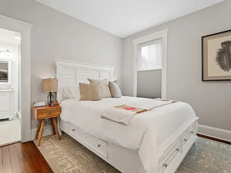 20 Hobart St #1 — Photo 17