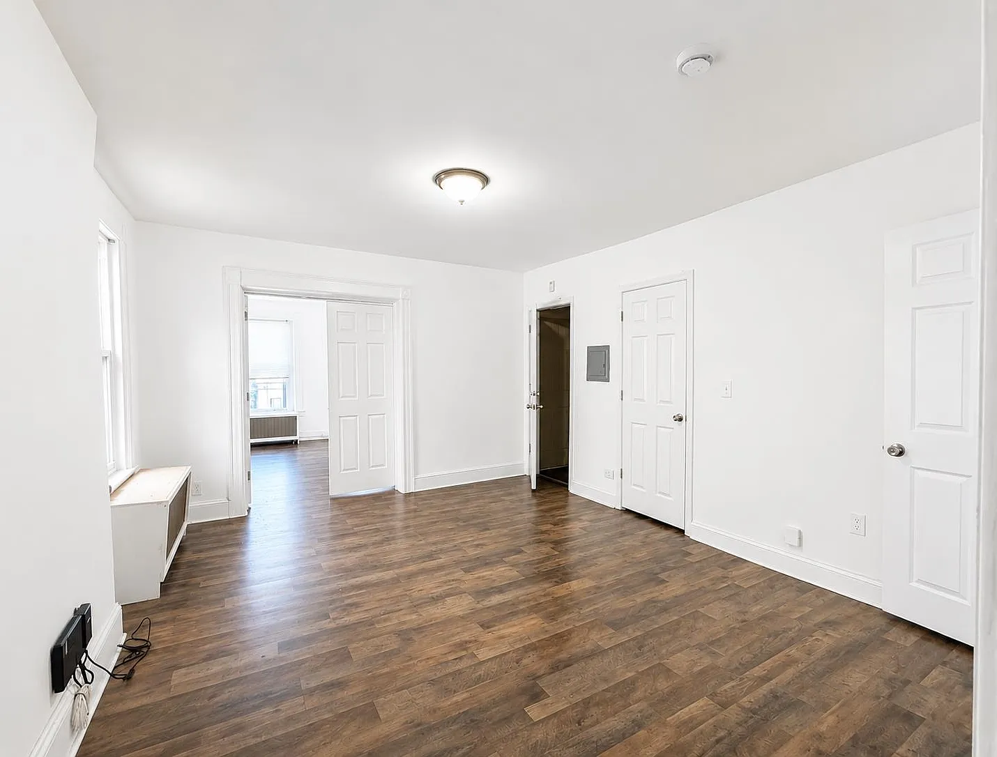 2 bed, 1.0 bath, $2,300 — Photo 2