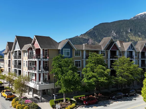 1336 Main St #207, Squamish, BC V8B 0R2