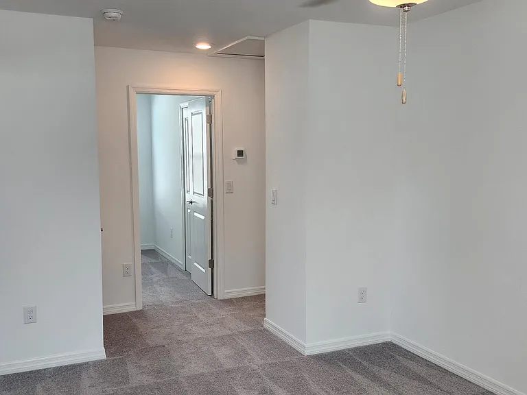 2529 Leonia Ln — Photo 15
