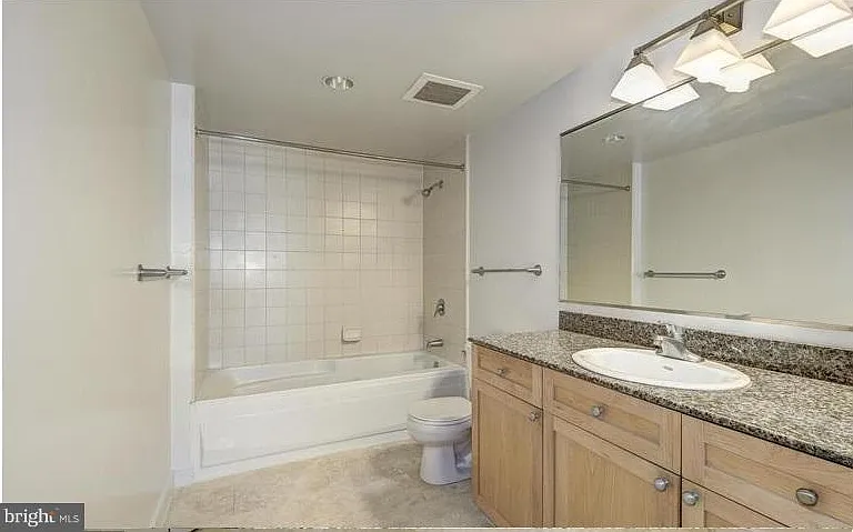 777 7th St NW #1132 — Photo 18